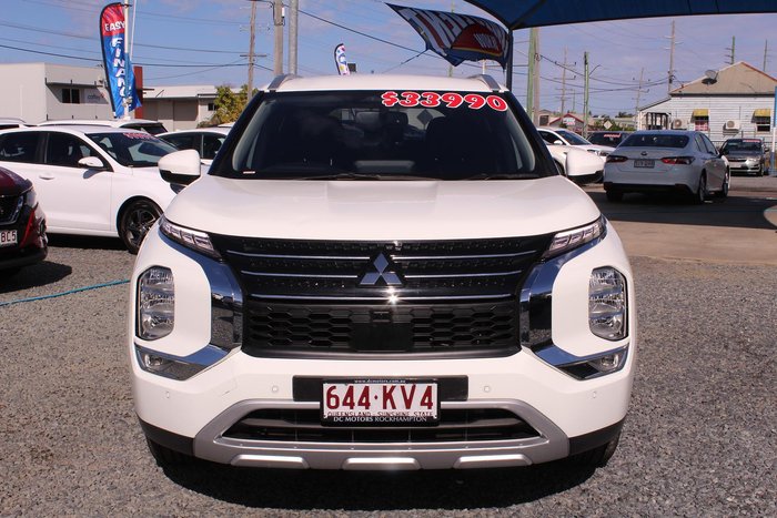 2022 Mitsubishi Outlander LS