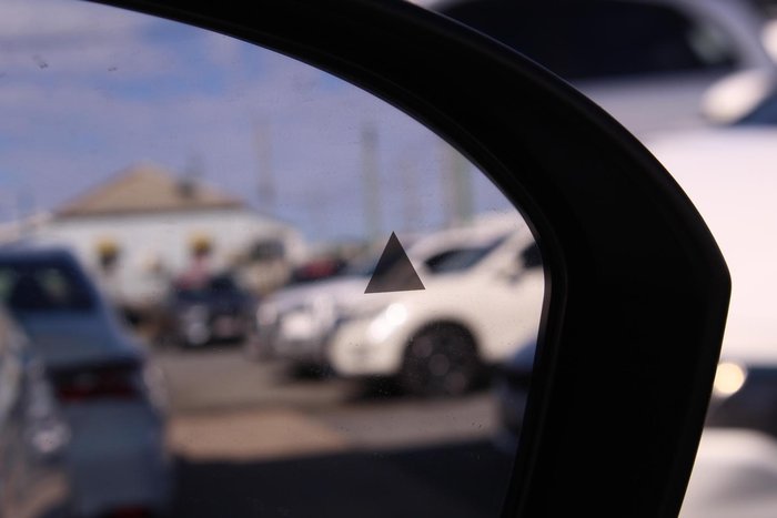 2022 Mitsubishi Outlander LS