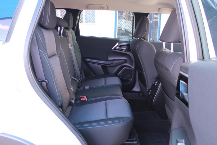 2022 Mitsubishi Outlander LS