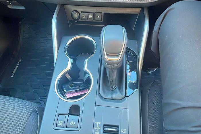2021 Toyota Kluger GX