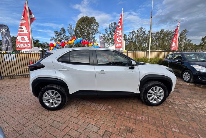 2025 Toyota Yaris Cross GX