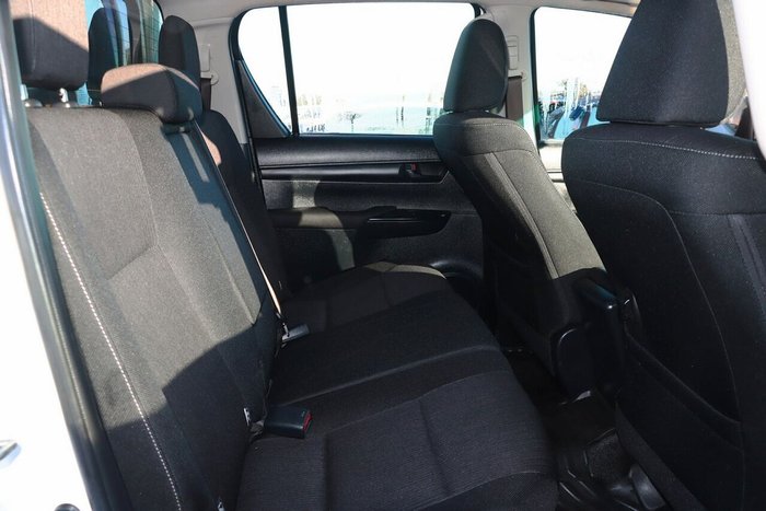 2019 Toyota Hilux SR