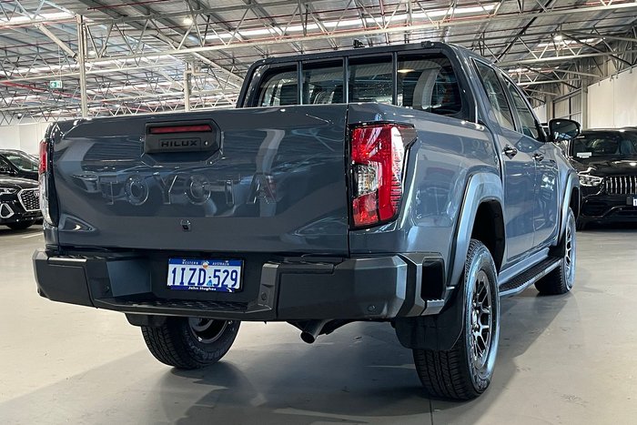 2026 Toyota Hilux SR 48V