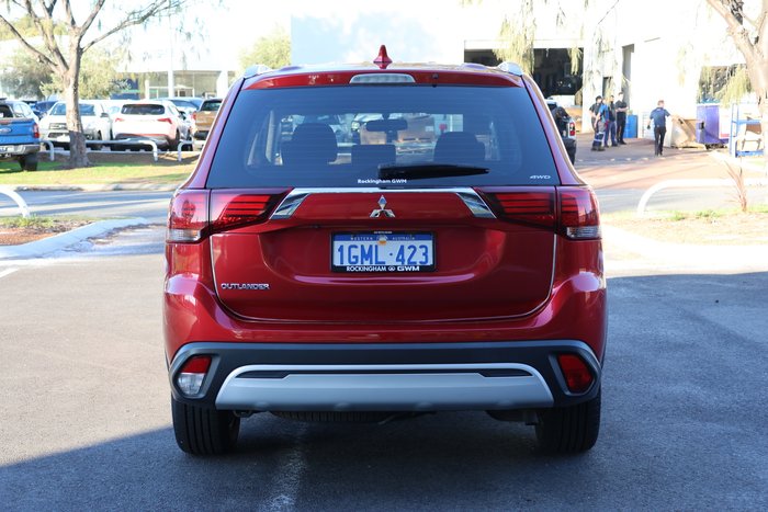 2018 Mitsubishi Outlander ES