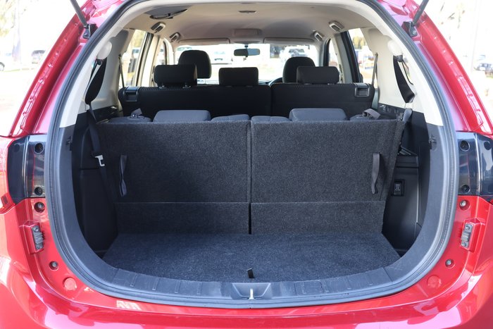 2018 Mitsubishi Outlander ES