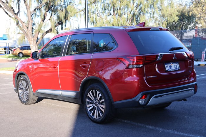 2018 Mitsubishi Outlander ES