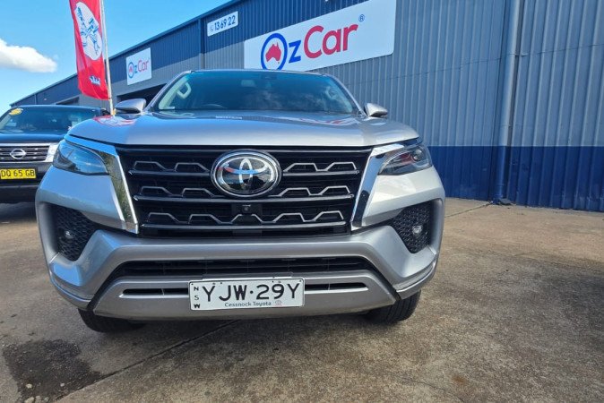 2022 TOYOTA FORTUNER