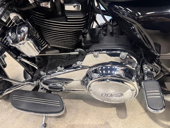 2022 Harley-Davidson Road Glide Special 114 (FLTRXS) Touring Black