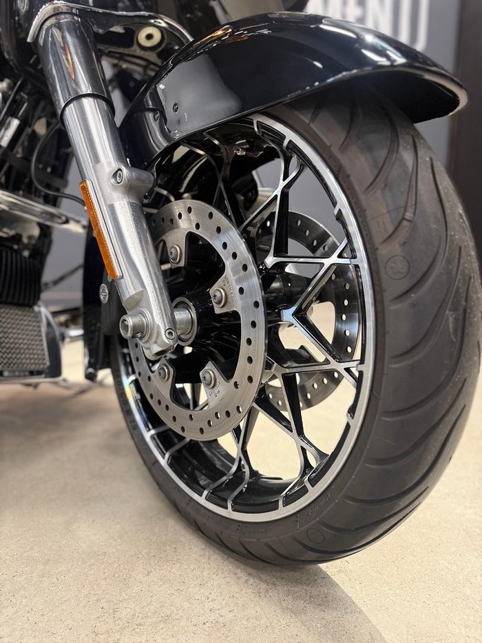 2022 Harley-Davidson Road Glide Special 114 (FLTRXS) Touring Black