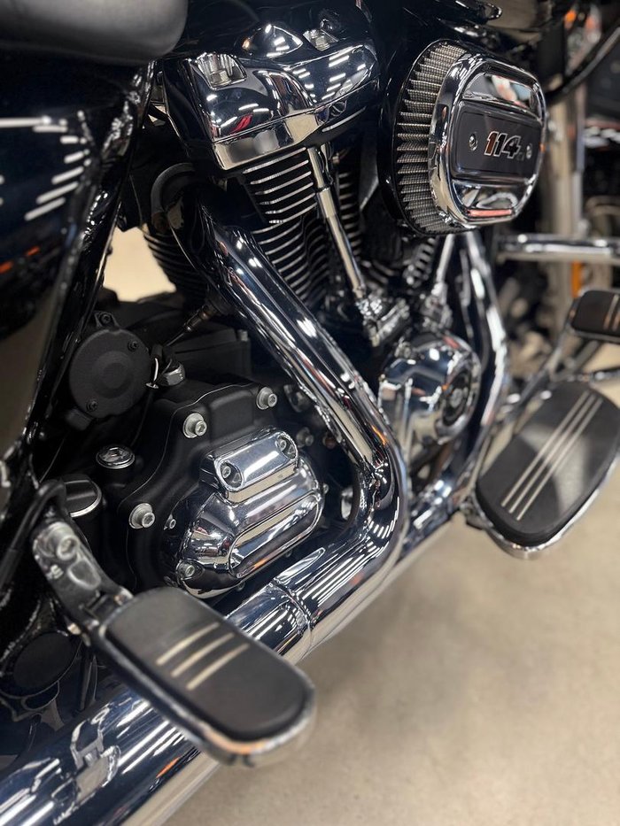 2022 Harley-Davidson Road Glide Special 114 (FLTRXS) Touring Black