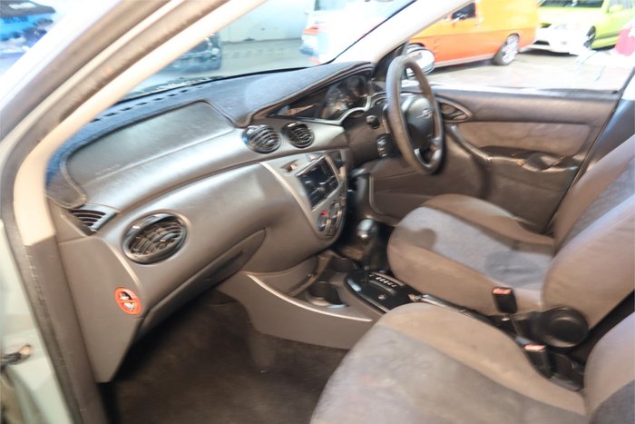 2004 Ford Focus LX