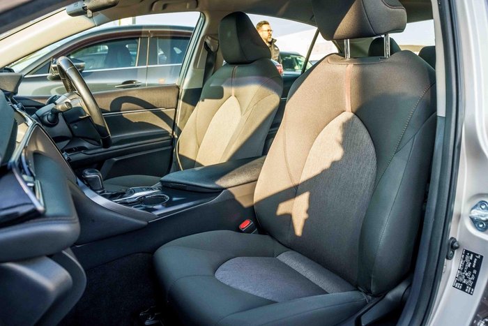 2020 Toyota Camry Ascent Sport