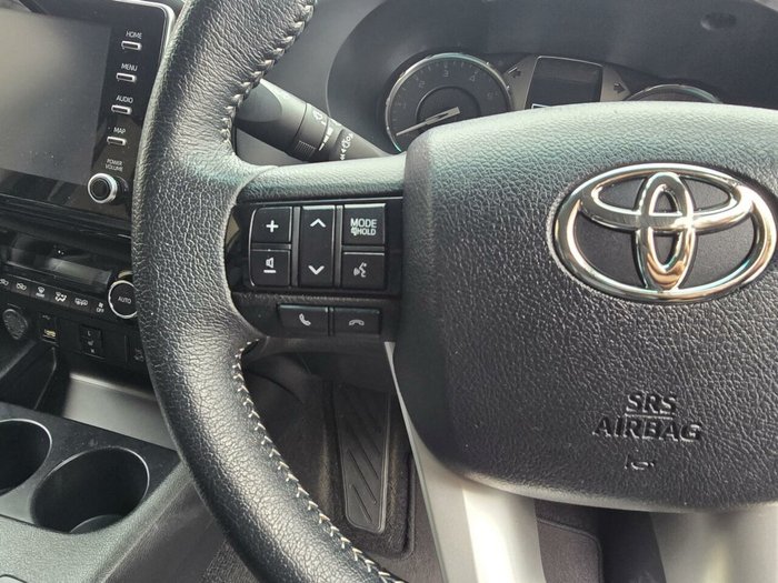 2021 Toyota Hilux SR5