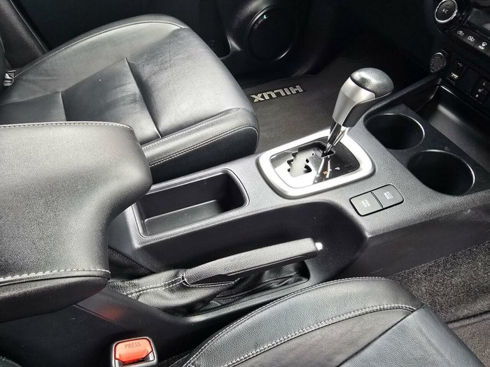 2021 Toyota Hilux SR5
