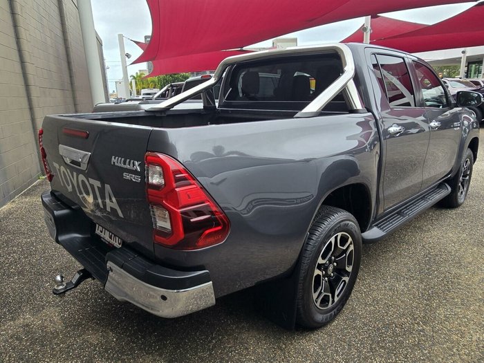 2021 Toyota Hilux SR5