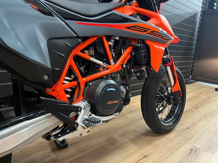 2021 KTM 690 SMC R