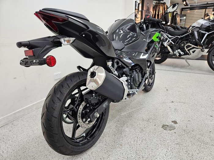 2025 Kawasaki NINJA 500 Black