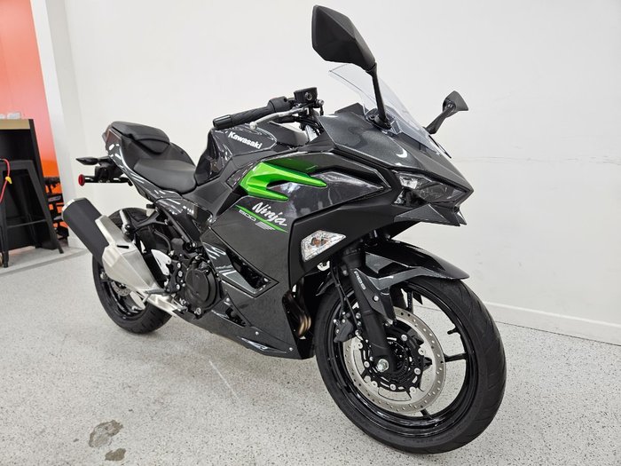 2025 Kawasaki NINJA 500 Black