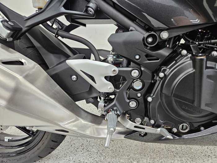 2025 Kawasaki NINJA 500 Black