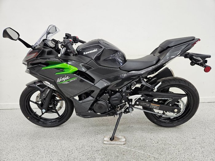 2025 Kawasaki NINJA 500 Black