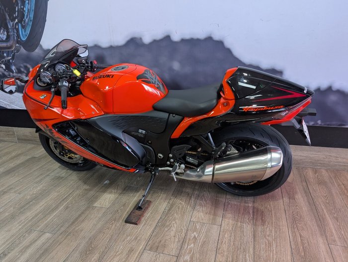 2024 Suzuki HAYABUSA 25TH ANNI (GSX1300RR) ORANGE