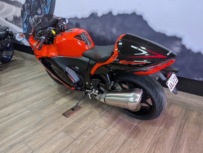 2024 Suzuki HAYABUSA 25TH ANNI (GSX1300RR) ORANGE