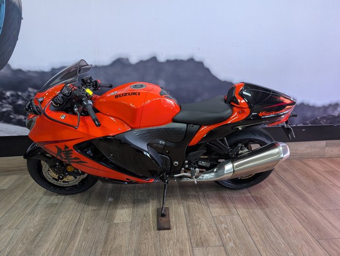 2024 Suzuki HAYABUSA 25TH ANNI (GSX1300RR) ORANGE