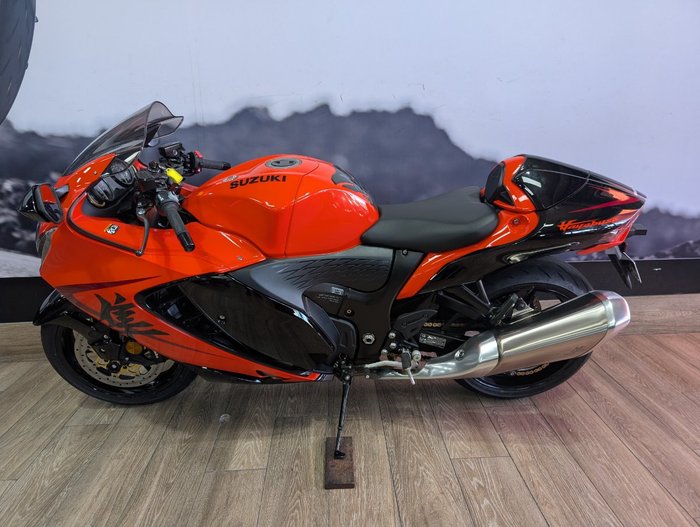 2024 Suzuki HAYABUSA 25TH ANNI (GSX1300RR) ORANGE