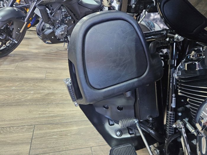 2021 HARLEY-DAVIDSON FLHTK ULTRA LIMITED Black