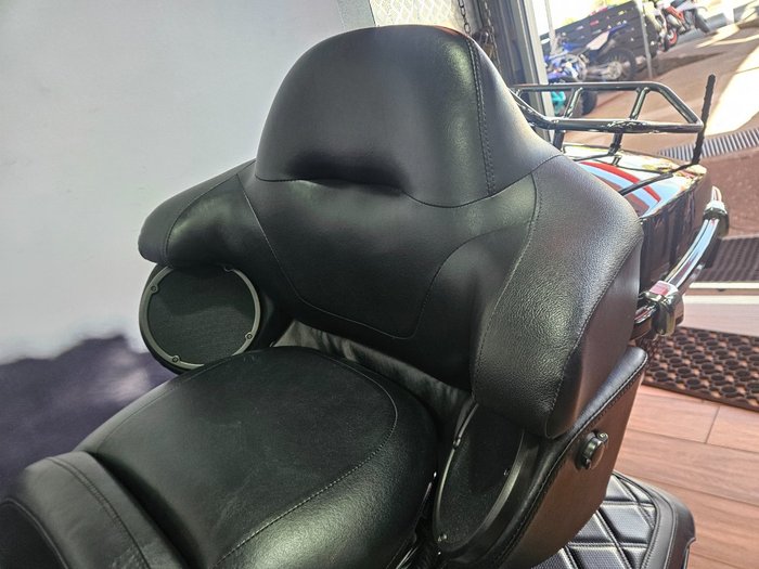 2021 HARLEY-DAVIDSON FLHTK ULTRA LIMITED Black
