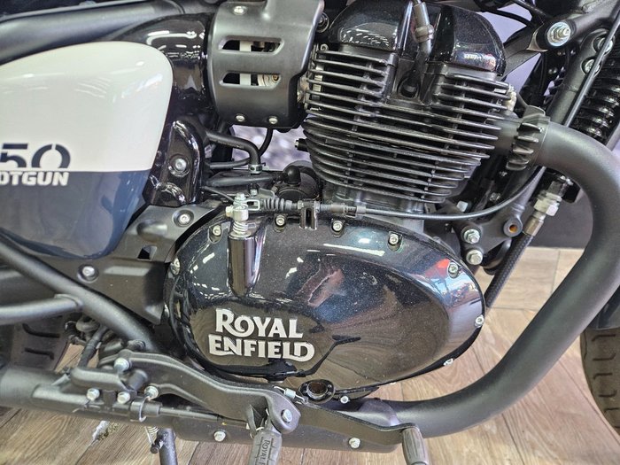 2024 ROYAL ENFIELD (SEE ALSO ENFIEL SHOTGUN 650 WHITE
