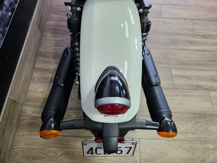 2024 ROYAL ENFIELD (SEE ALSO ENFIEL SHOTGUN 650 WHITE