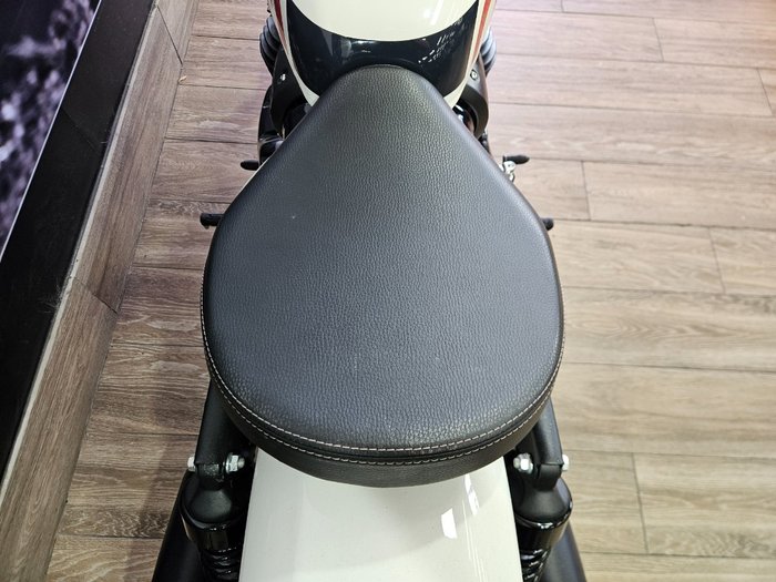 2024 ROYAL ENFIELD (SEE ALSO ENFIEL SHOTGUN 650 WHITE