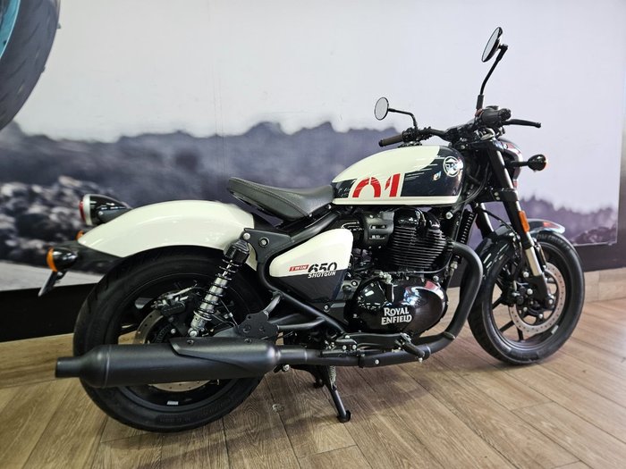 ROYAL ENFIELD (SEE ALSO ENFIEL SHOTGUN 650