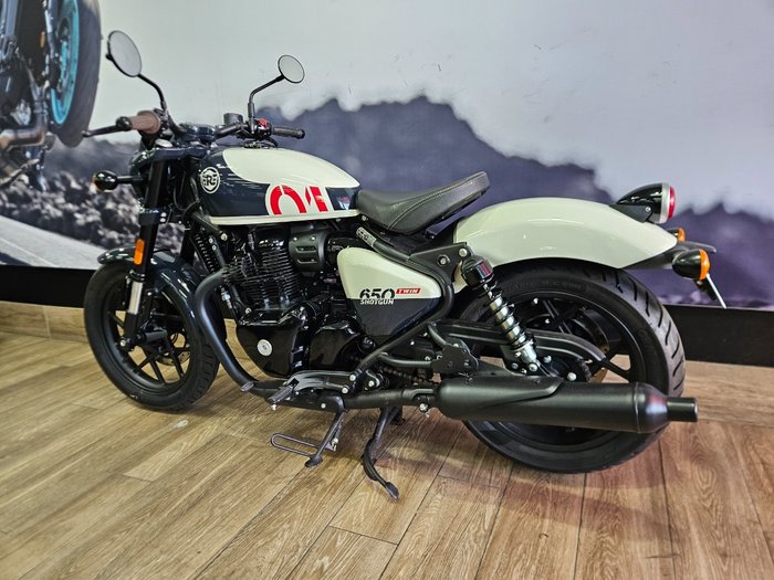 2024 ROYAL ENFIELD (SEE ALSO ENFIEL SHOTGUN 650 WHITE