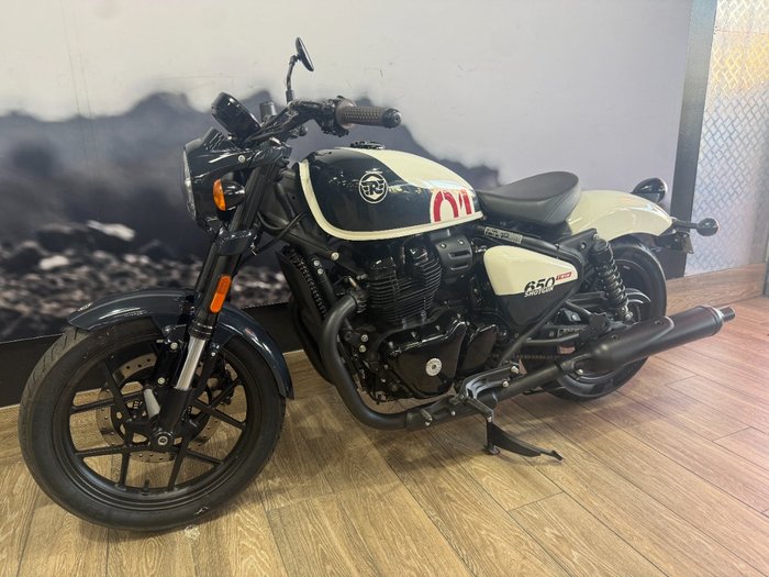 2024 ROYAL ENFIELD (SEE ALSO ENFIEL SHOTGUN 650 WHITE