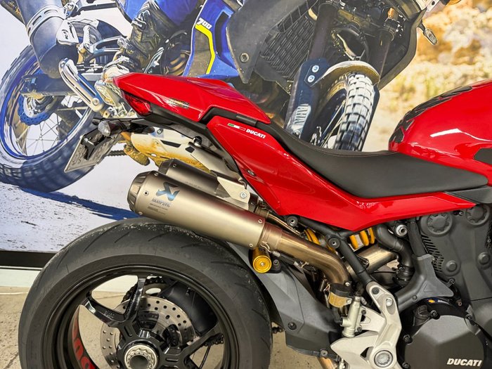 2021 DUCATI SUPERSPORT 950 S RED