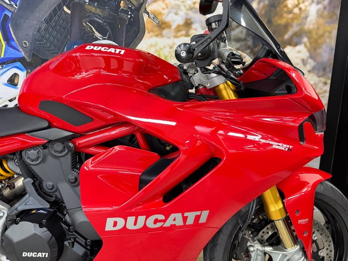 2021 DUCATI SUPERSPORT 950 S RED