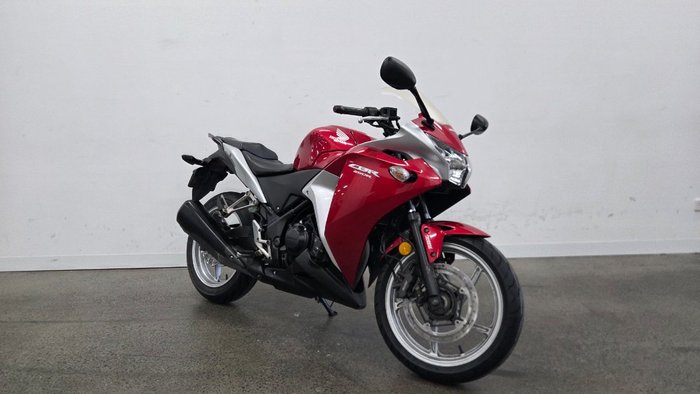 2011 Honda CBR250R Red