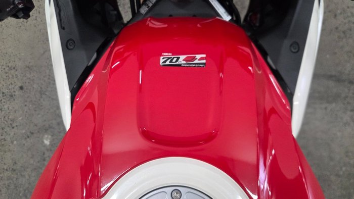 2025 Yamaha YZF-R3 Red
