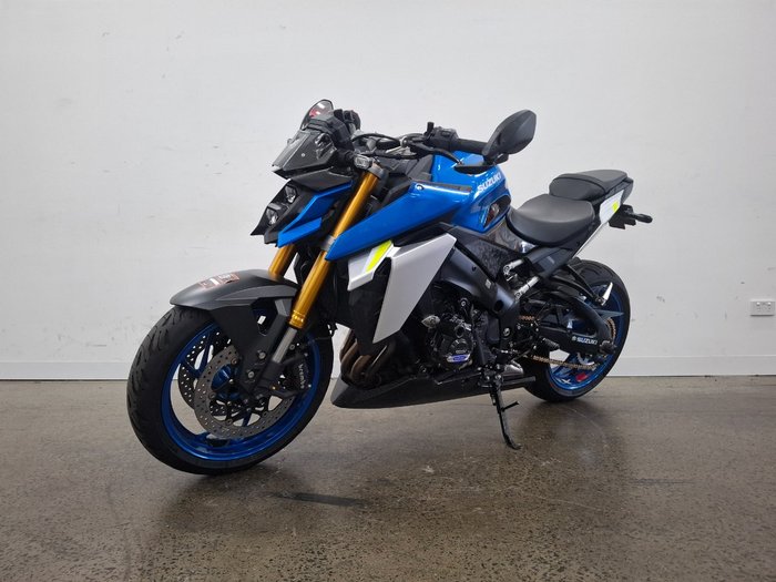 2022 Suzuki GSX-S1000 Blue
