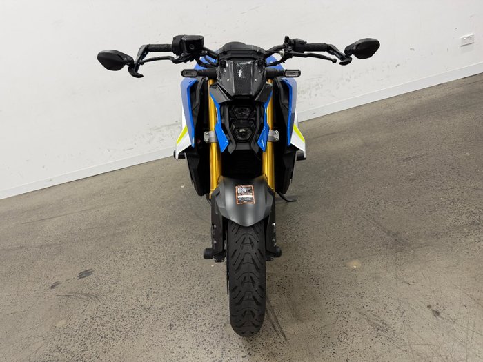 2022 Suzuki GSX-S1000 Blue