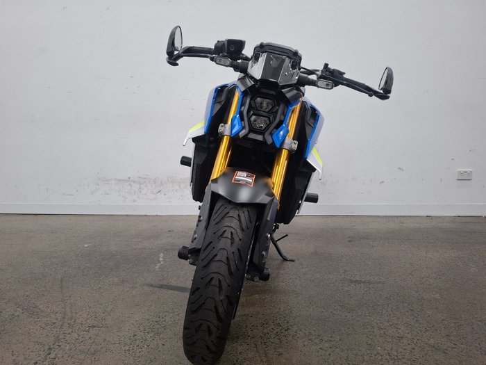 2022 Suzuki GSX-S1000 Blue
