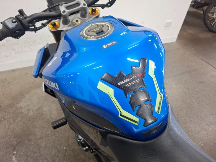 2022 Suzuki GSX-S1000 Blue