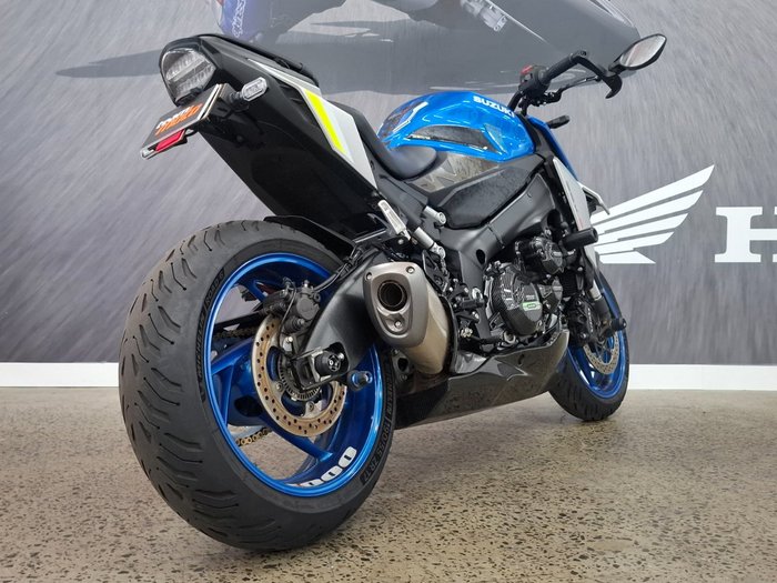 2022 Suzuki GSX-S1000