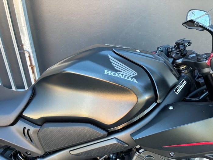 2024 Honda CBR650RAC BLACK
