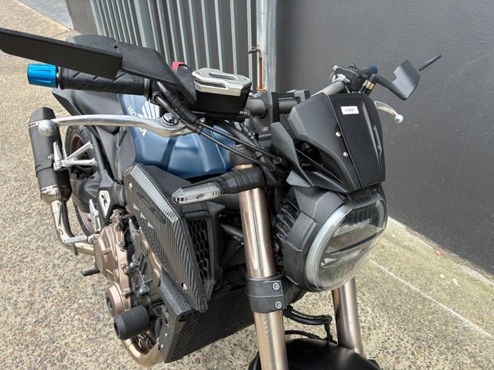 2021 Honda CB650R BLUE