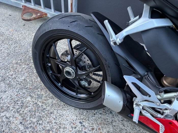 2021 Ducati PANIGALE V2 R