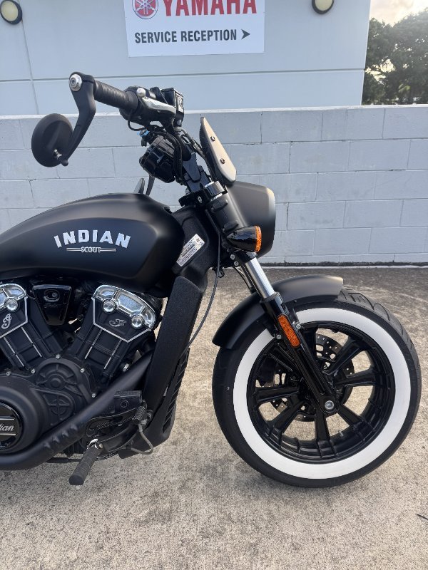 2021 INDIAN SCOUT BOBBER Black