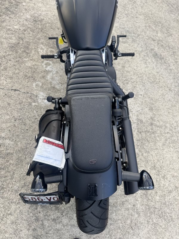 2021 INDIAN SCOUT BOBBER Black